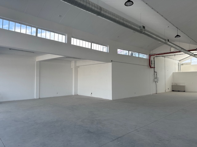 To Let commercial Property for Rent in Maitland Western Cape